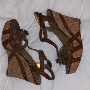 Guess wedges